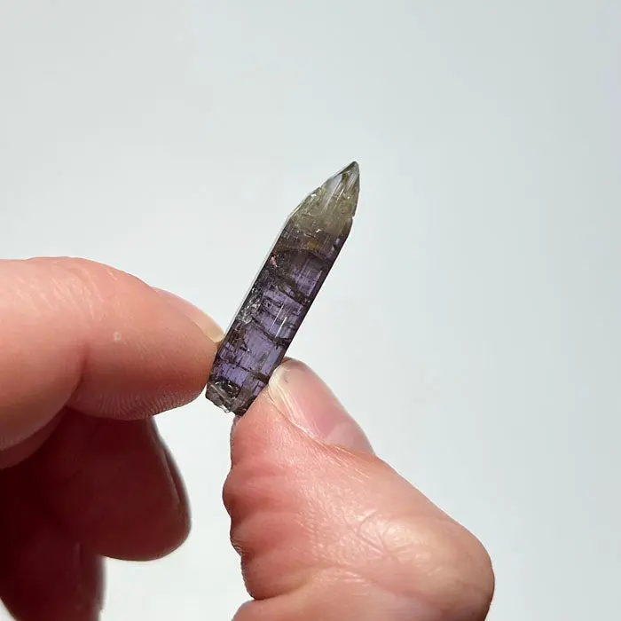 16.29ct BiColor Unheated Tanzanite Crystal 16.29ct BiColor Unheated Tanzanite Crystal. Natural tanzanite crystal from Merelani Hills, Tanzania, photo 2 of 4
