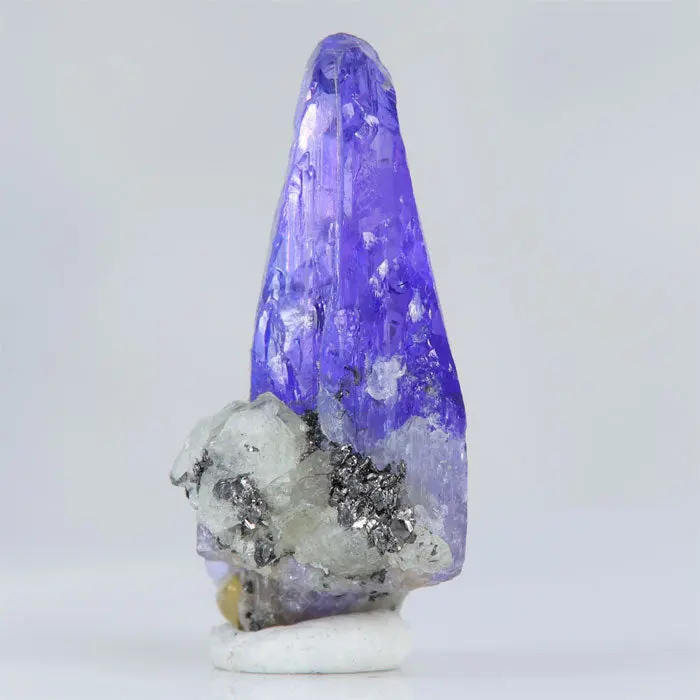 29.11ct Tanzanite Crystal Mineral Crystal 29.11ct Tanzanite Crystal Mineral Crystal. Natural tanzanite crystal from Merelani Hills, photo 4 of 5