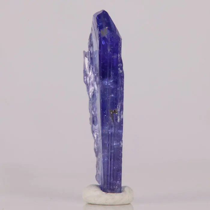 17.7ct Gemmy Tanzanite Crystal 17.7ct Gemmy Tanzanite Crystal. Natural tanzanite crystal from Merelani Hills, Tanzania, photo 3 of 4