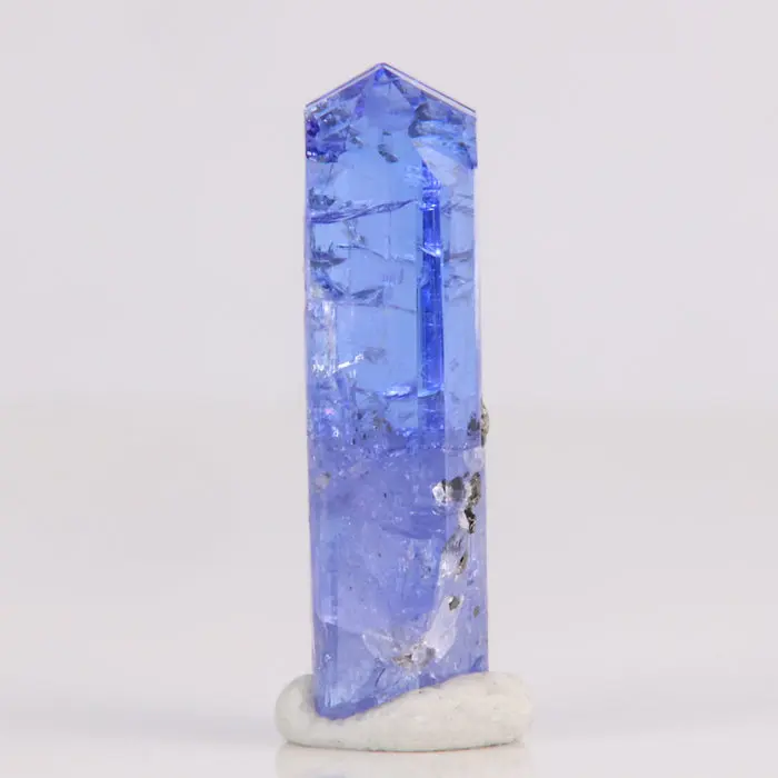 12.46ct Gemmy Tanzanite Crystal 12.46ct Gemmy Tanzanite Crystal. Natural tanzanite crystal from Merelani Hills, photo 3 of 4