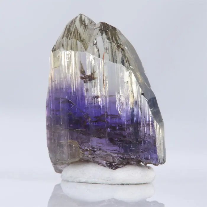 9.97ct BiColor Unheated Tanzanite Crystal 9.97ct BiColor Unheated Tanzanite Crystal. Natural tanzanite crystal from Merelani Hills, photo 5 of 5