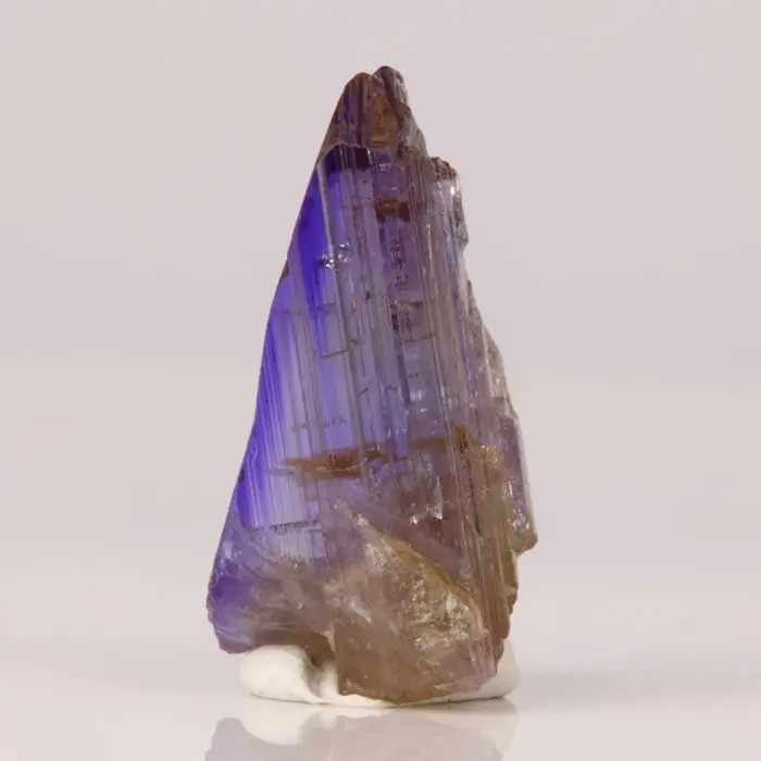 11.86ct Raw Tanzanite Crystal 11.86ct Raw Tanzanite Crystal. Natural tanzanite crystal from Merelani Hills, Tanzania, photo 3 of 4