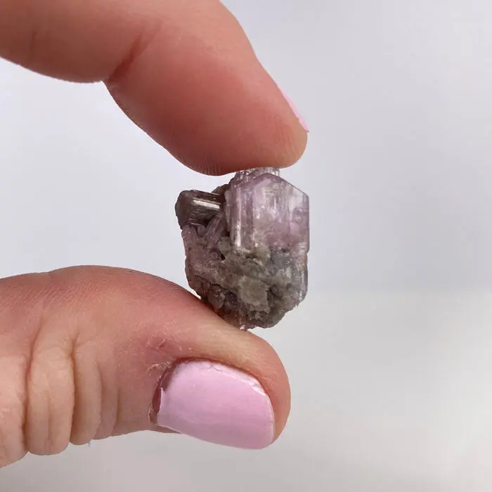 18.1ct Pink Tanzanite Crystal Cluster 18.1ct Pink Tanzanite Crystal Cluster. Natural tanzanite crystal from Merelani Hills, Tanzania, photo 2 of 4