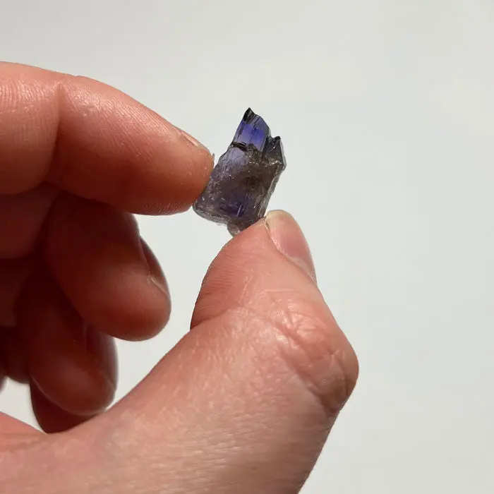 14.6ct Raw Natural Tanzanite From Tanzania 14.6ct Raw Natural Tanzanite From Tanzania. Natural tanzanite crystal from Merelani Hills, Tanzania, photo 2 of 3