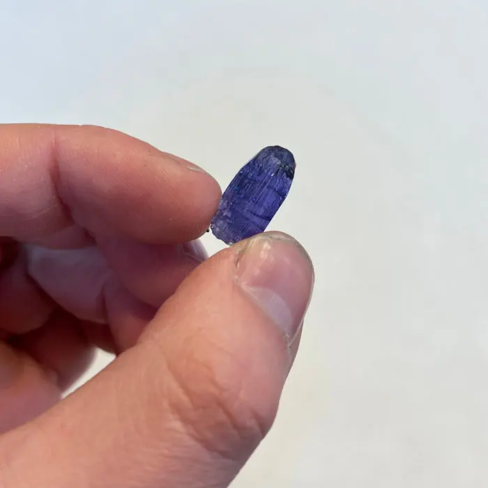12.56ct Tanzanite Crystal 12.56ct Tanzanite Crystal. Natural tanzanite crystal from Merelani Hills, photo 2 of 4