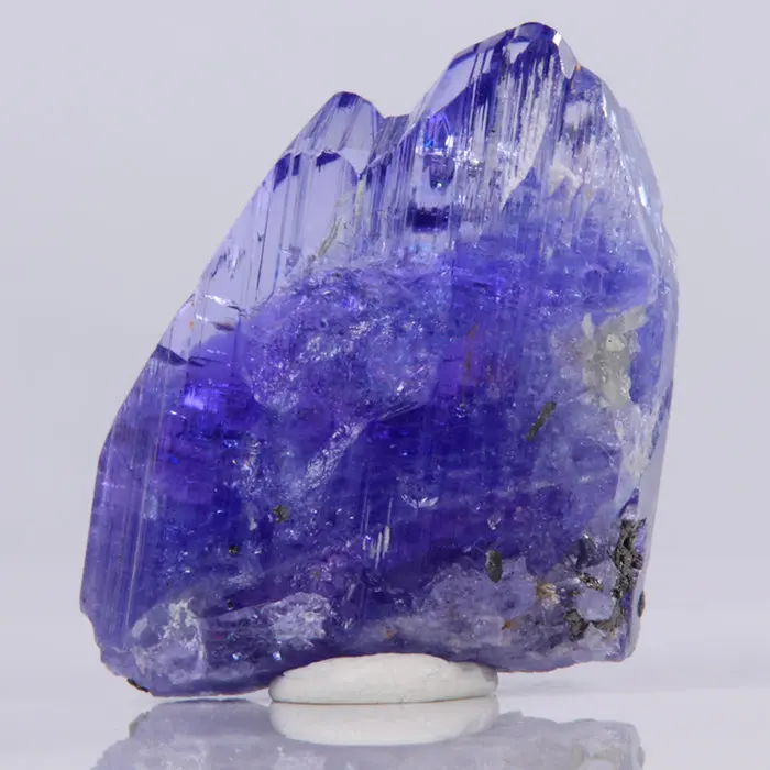 43.42ct BiColor Tanzanite Crystal 43.42ct BiColor Tanzanite Crystal. Natural tanzanite crystal from Merelani Hills, photo 4 of 4