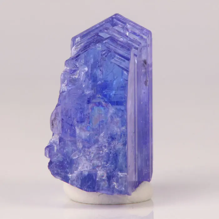 18ct Raw Tanzanite Crystal 18ct Raw Tanzanite Crystal. Natural tanzanite crystal from Merelani Hills, Tanzania, photo 3 of 4