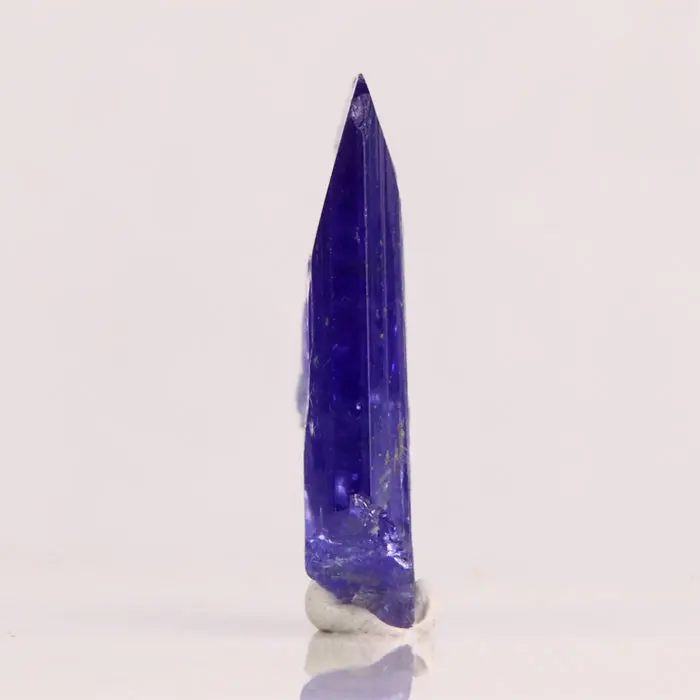 20.16ct Tabular Tanzanite Crystal 20.16ct Tabular Tanzanite Crystal. Natural tanzanite crystal from Merelani Hills, photo 3 of 4