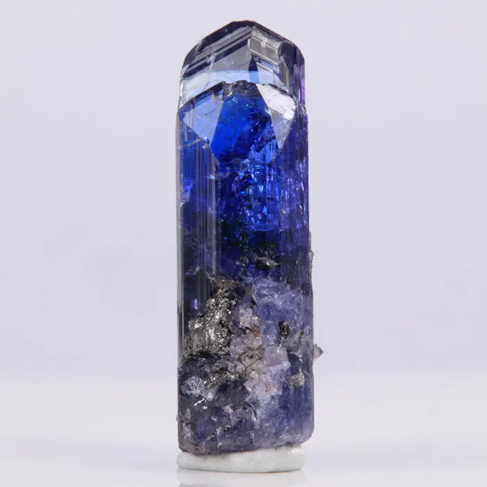 32.99ct Deep Color Tanzanite Crystal 32.99ct Deep Color Tanzanite Crystal. Natural tanzanite crystal from Merelani Hills, photo 4 of 5