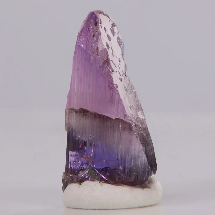 11.9ct Rare Pink Tanzanite Crystal 11.9ct Rare Pink Tanzanite Crystal. Natural tanzanite crystal from Merelani Hills, Tanzania, photo 1 of 4