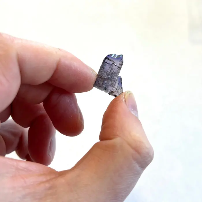 16.5ct Unheated Tanzanite Crystal 16.5ct Unheated Tanzanite Crystal. Natural tanzanite crystal from Merelani Hills, Tanzania, photo 2 of 4