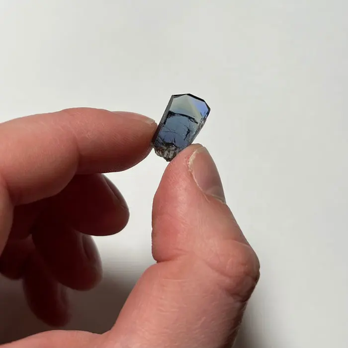 11.13ct Gemmy Natural Tanzanite Mineral Crystal 11.13ct Gemmy Natural Tanzanite Mineral Crystal. Natural tanzanite crystal from Merelani Hills, photo 2 of 5