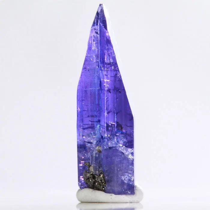 18.68ct Raw Blue Violet Tanzanite Crystal 18.68ct Raw Blue Violet Tanzanite Crystal. Natural tanzanite crystal from Merelani Hills, Tanzania, photo 4 of 6