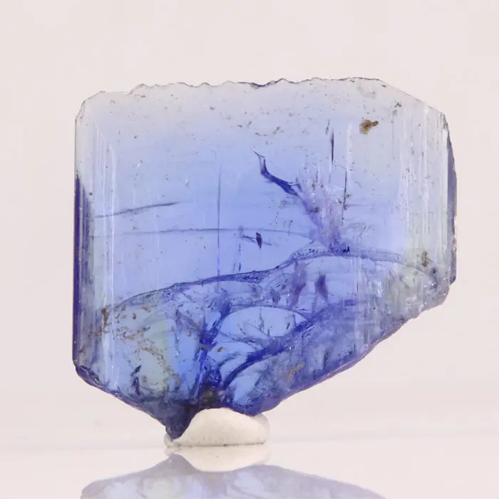 20.16ct Tabular Tanzanite Crystal 20.16ct Tabular Tanzanite Crystal. Natural tanzanite crystal from Merelani Hills, photo 1 of 4
