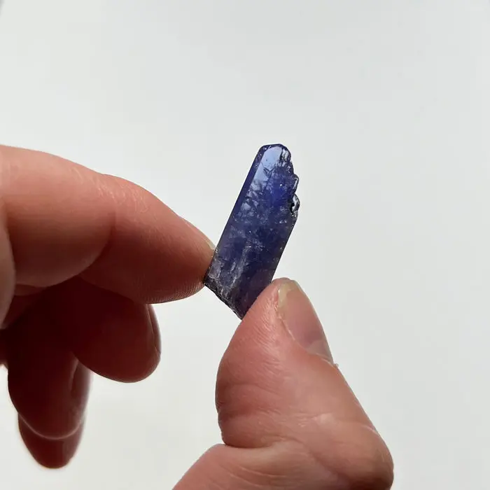 19.9ct Raw Tanzanite Crystal 19.9ct Raw Tanzanite Crystal. Natural tanzanite crystal from Merelani Hills, Tanzania, photo 2 of 4