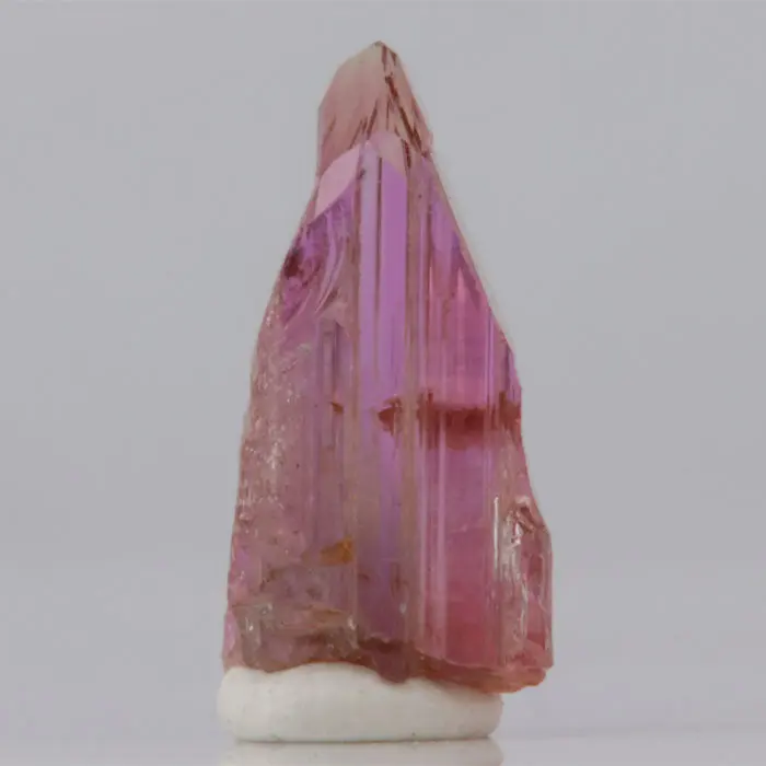 4.68ct Small Rare Pink Tanzanite Crystal 4.68ct Small Rare Pink Tanzanite Crystal. Natural tanzanite crystal from Merelani Hills, photo 5 of 6