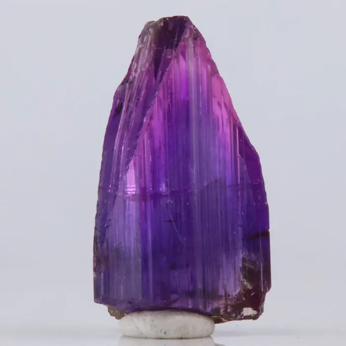 Rare Unheated Pink-Purple Tanzanite Crystal from Merelani Hills Tanzania: 20.36ct Rare Unheated Pink-Purple Tanzanite Crystal from Merelani Hills Tanzania: 20.36ct. Natural tanzanite crystal from Merelani Hills, Tanzania, photo 3 of 5