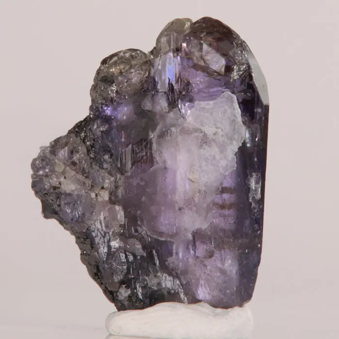 16.60ct Unheated Tanzanite Crystal on Graphite 16.60ct Unheated Tanzanite Crystal on Graphite. Natural tanzanite crystal from Merelani Hills, Tanzania, photo 4 of 4