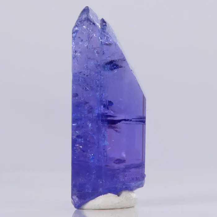 25.62ct Raw Gemmy Tanzanite Crystal 25.62ct Raw Gemmy Tanzanite Crystal. Natural tanzanite crystal from Merelani Hills, photo 1 of 5