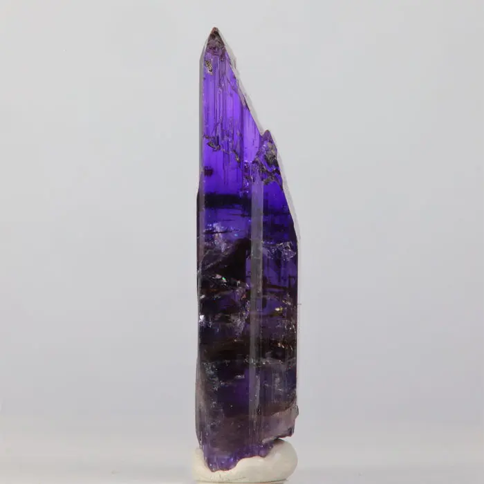 51.86ct Amazing Natural Color Tanzanite Crystal 51.86ct Amazing Natural Color Tanzanite Crystal. Natural tanzanite crystal from Merelani Hills, Tanzania, photo 4 of 5
