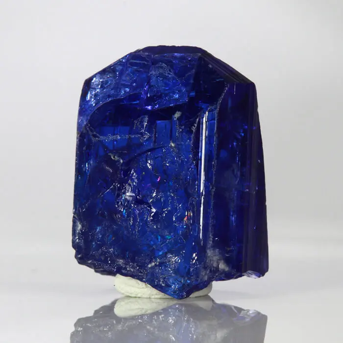 61.27ct Big Beautiful Tanzanite Crystal 61.27ct Big Beautiful Tanzanite Crystal. Natural tanzanite crystal from Merelani Hills, Tanzania, photo 5 of 8