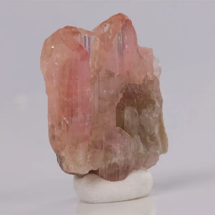 14.7ct Peachy Pink Tanzanite Crystal 14.7ct Peachy Pink Tanzanite Crystal. Natural tanzanite crystal from Merelani Hills, Tanzania, photo 3 of 4