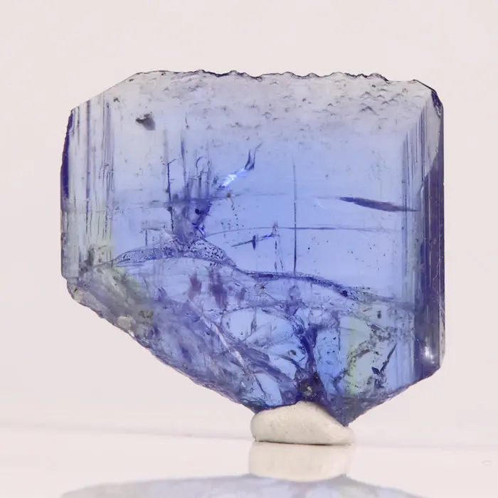 20.16ct Tabular Tanzanite Crystal 20.16ct Tabular Tanzanite Crystal. Natural tanzanite crystal from Merelani Hills, photo 4 of 4