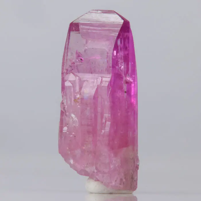 8.35ct Exceedingly Rare Perfect Pink Tanzanite Crystal 8.35ct Exceedingly Rare Perfect Pink Tanzanite Crystal. Natural tanzanite crystal from Merelani Hills, photo 1 of 8