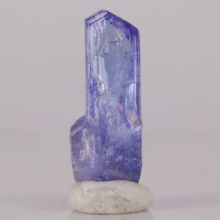 8.23ct Tanzanite Crystal 8.23ct Tanzanite Crystal. Natural tanzanite crystal from Merelani Hills, Tanzania, photo 3 of 4