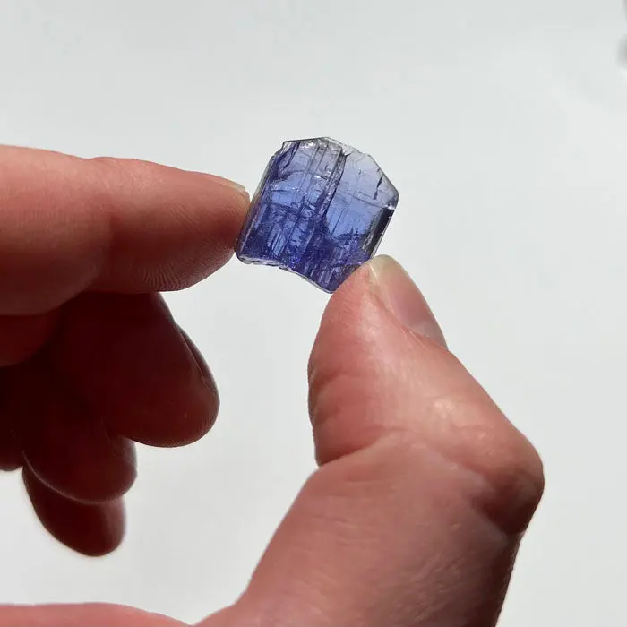 24.21ct Shimmering Tanzanite Crystal 24.21ct Shimmering Tanzanite Crystal. Natural tanzanite crystal from Merelani Hills, Tanzania, photo 2 of 4