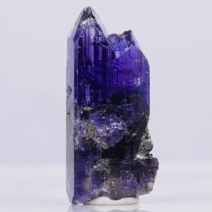 32.99ct Deep Color Tanzanite Crystal 32.99ct Deep Color Tanzanite Crystal. Natural tanzanite crystal from Merelani Hills, photo 5 of 5