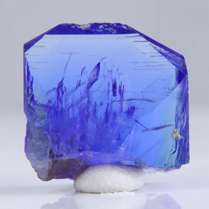 19.35ct Gemmy Tanzanite Crystal 19.35ct Gemmy Tanzanite Crystal. Natural tanzanite crystal from Merelani Hills, photo 5 of 6