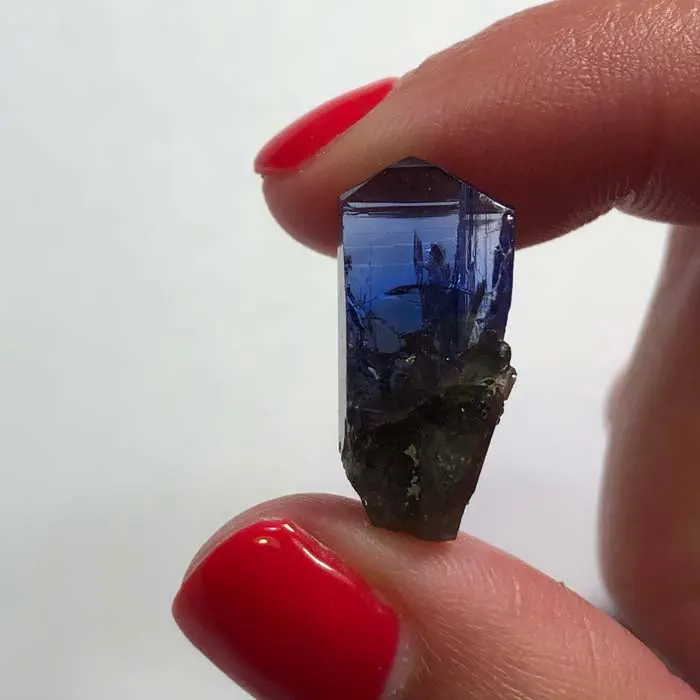 19.81ct Natual Tanzanite Crystal 19.81ct Natual Tanzanite Crystal. Natural tanzanite crystal from Merelani Hills, Tanzania, photo 2 of 7