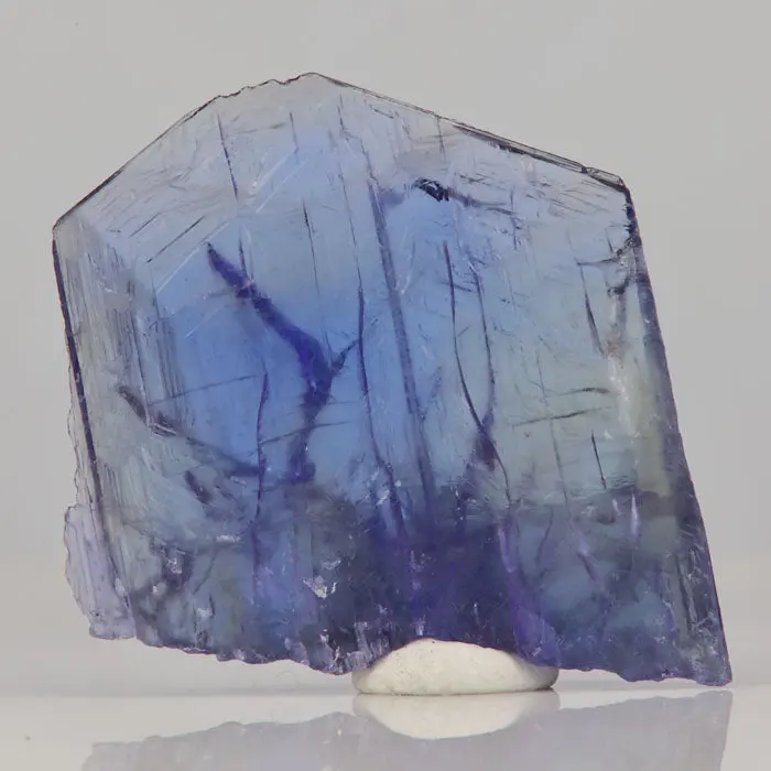 36.70ct Raw Tanzanite Crystal 36.70ct Raw Tanzanite Crystal. Natural tanzanite crystal from Merelani Hills, Tanzania, photo 3 of 4