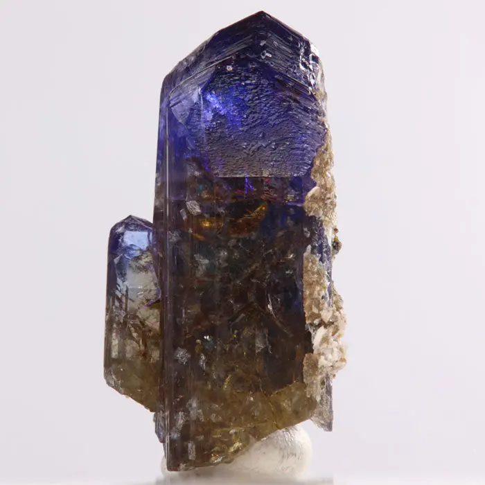 100.62ct Large Unheated Tanzanite Crystal Cluster 100.62ct Large Unheated Tanzanite Crystal Cluster. Natural tanzanite crystal from Merelani Hills, photo 4 of 5