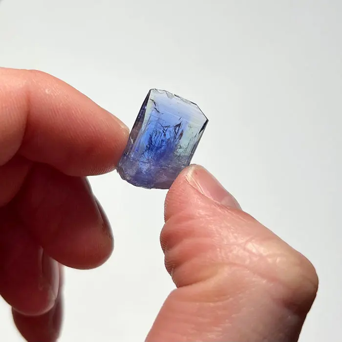 15.40ct Tanzanite Crystal 15.40ct Tanzanite Crystal. Natural tanzanite crystal from Merelani Hills, Tanzania, photo 2 of 4