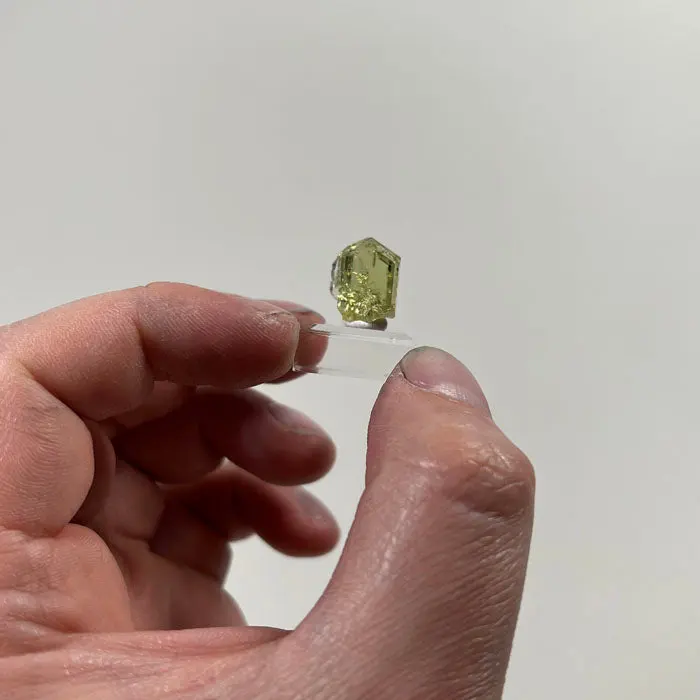 Rare Yellow Tanzanite Crystal: Tanzania: Natural Golden Zoisite Crystal 15.51ct Rare Yellow Tanzanite Crystal: Tanzania: Natural Golden Zoisite Crystal 15.51ct. Natural tanzanite crystal from Tanzania, photo 2 of 5