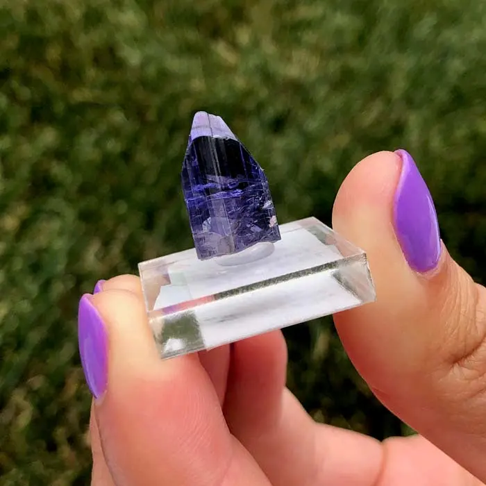 18.61ct Gemmy Violet Blue Tanzanite Crystal 18.61ct Gemmy Violet Blue Tanzanite Crystal. Natural tanzanite crystal from Merelani Hills, Tanzania, photo 2 of 6
