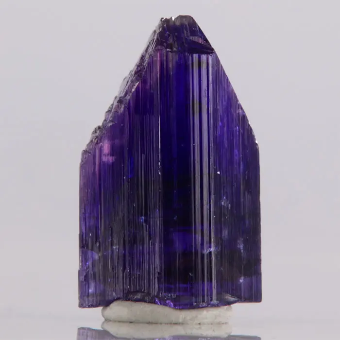 8.62ct Deep Color Tanzanite Crystal 8.62ct Deep Color Tanzanite Crystal. Natural tanzanite crystal from Merelani Hills, photo 4 of 5