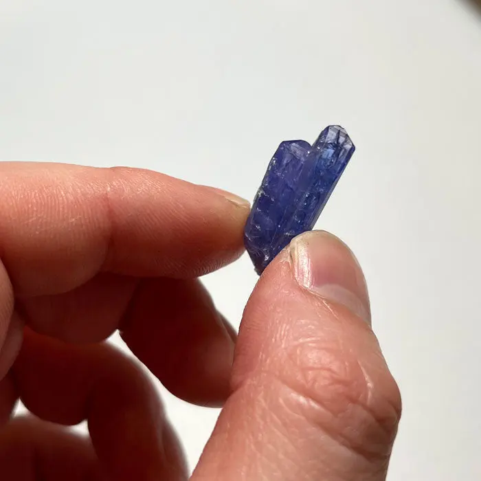 17.2ct Double Tanzanite Crystal 17.2ct Double Tanzanite Crystal. Natural tanzanite crystal from Merelani Hills, Tanzania, photo 2 of 3
