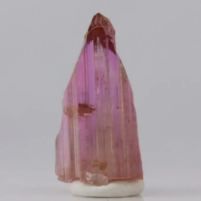 4.68ct Small Rare Pink Tanzanite Crystal 4.68ct Small Rare Pink Tanzanite Crystal. Natural tanzanite crystal from Merelani Hills, photo 1 of 6