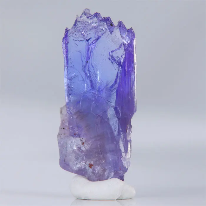 6.46ct Unique Looking Tanzanite Crystal 6.46ct Unique Looking Tanzanite Crystal. Natural tanzanite crystal from Merelani Hills, photo 3 of 5