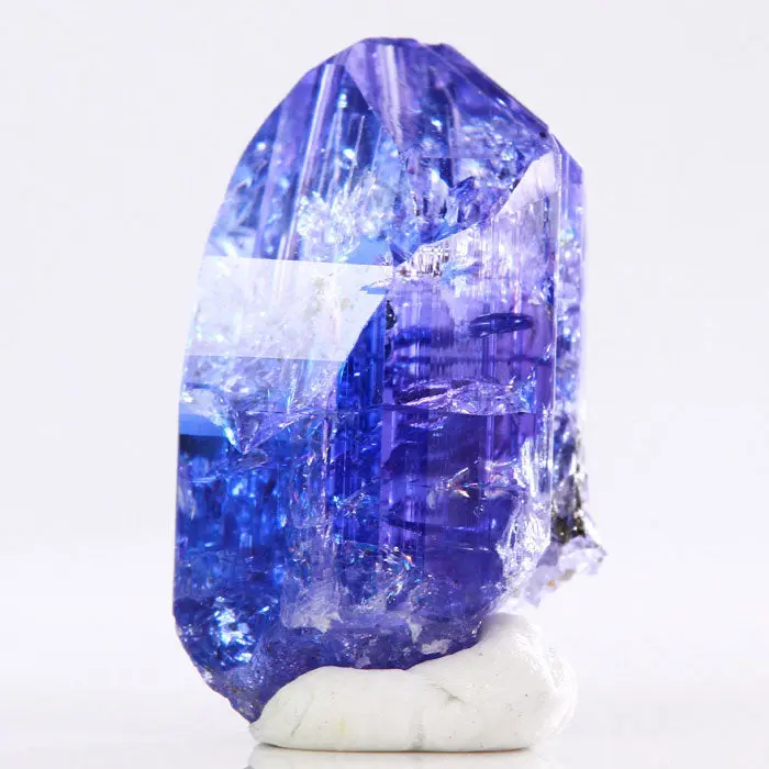 Vibrant 18.17ct Raw Tanzanite Crystal Vibrant 18.17ct Raw Tanzanite Crystal. Natural tanzanite crystal from Merelani Hills, Tanzania, photo 3 of 6