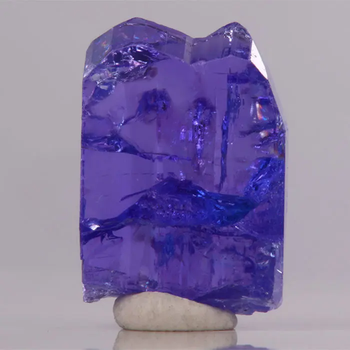 14.47ct Gemmy Purple Tanzanite Crystal 14.47ct Gemmy Purple Tanzanite Crystal. Natural tanzanite crystal from Merelani Hills, photo 4 of 4