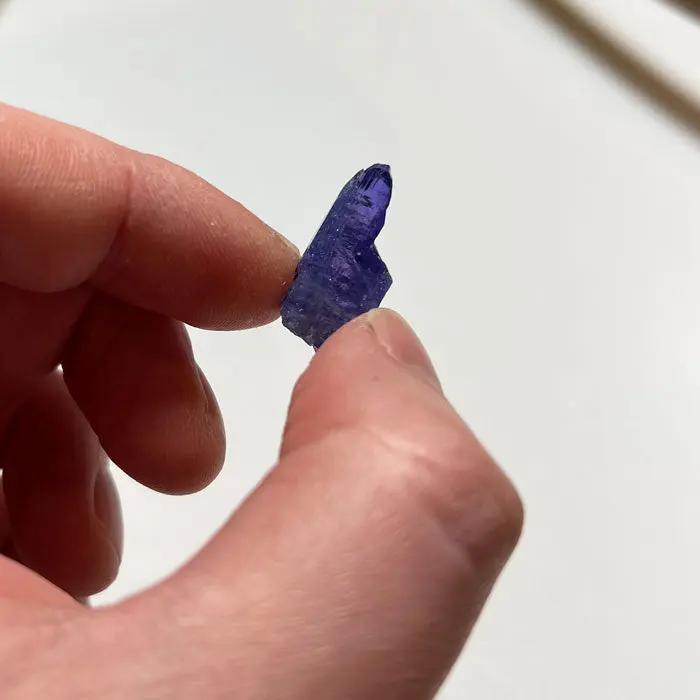 16.2ct Interesting Tanzanite Crystal From Tanzania 16.2ct Interesting Tanzanite Crystal From Tanzania. Natural tanzanite crystal from Merelani Hills, Tanzania, photo 2 of 3