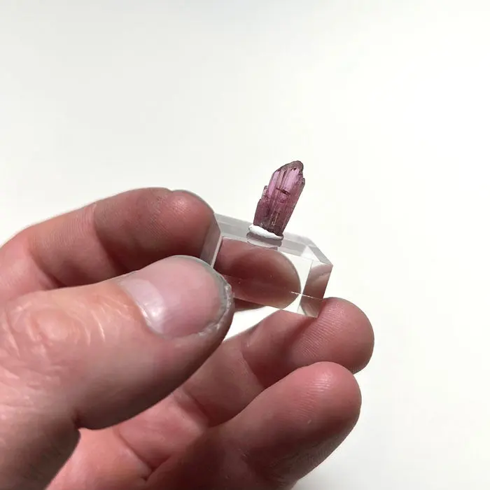 Rare Pink Tanzanite Crystal: 4.70ct Rare Pink Tanzanite Crystal: 4.70ct. Natural tanzanite crystal from Mererani, Tanzania, photo 2 of 5