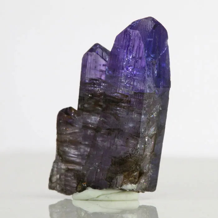 23.49ct Tanzanite Crystal Cluster 23.49ct Tanzanite Crystal Cluster. Natural tanzanite crystal from Merelani Hills, Tanzania, photo 3 of 6