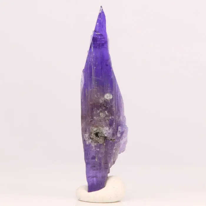 22.09ct Raw Unheated Tanzanite Crystal from Tanzania 22.09ct Raw Unheated Tanzanite Crystal from Tanzania. Natural tanzanite crystal from Merelani Hills, Tanzania, photo 3 of 4