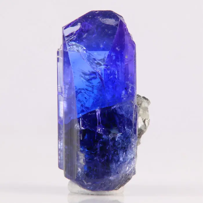 22.35ct Gemmy Tanzanite Crystal 22.35ct Gemmy Tanzanite Crystal. Natural tanzanite crystal from Merelani Hills, photo 5 of 5