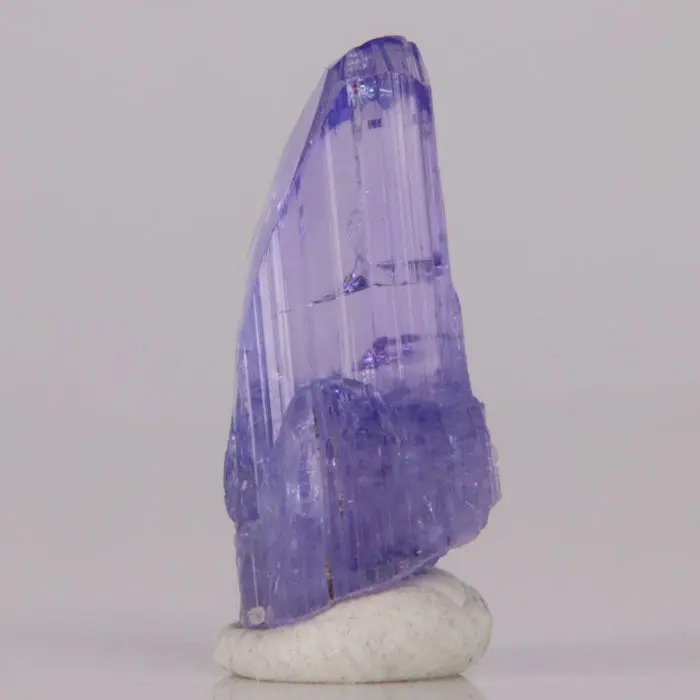 8.23ct Tanzanite Crystal 8.23ct Tanzanite Crystal. Natural tanzanite crystal from Merelani Hills, Tanzania, photo 1 of 4